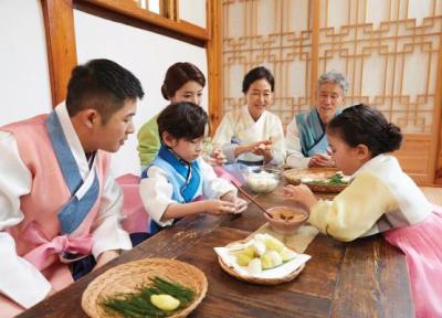 تأثیر فرهنگ غذایی چین و ژاپن بر آشپزی کره جنوبی تأثیر فرهنگ غذایی چین و ژاپن بر آشپزی کره جنوبی